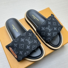 Louis Vuitton Slippers